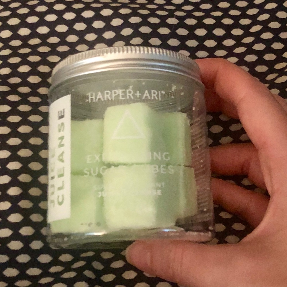 Body exfoliating cubed